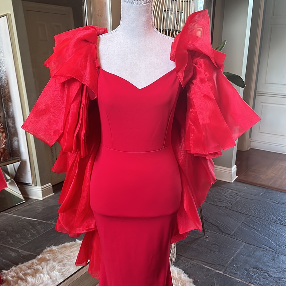 RUFFLE BACK DRESS - Picture 3 of 4